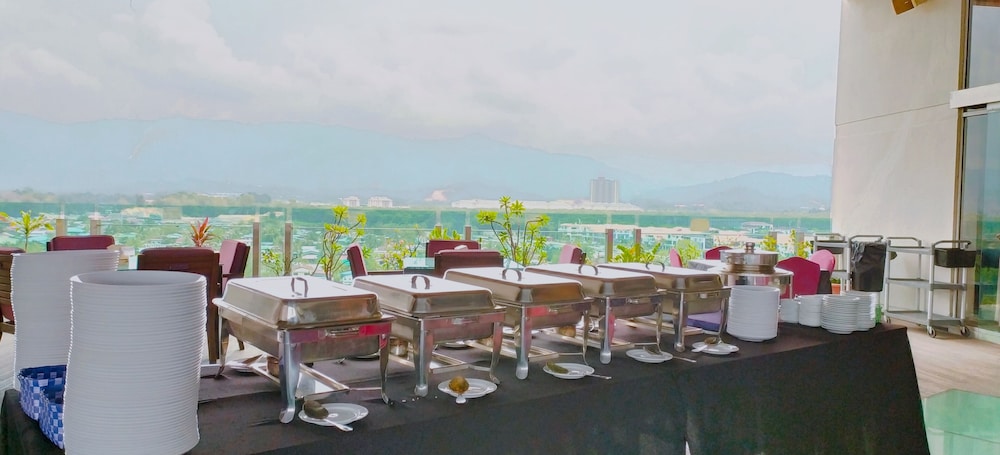 courtyard hotel 1borneo