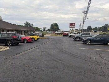 the tompkinsville inn