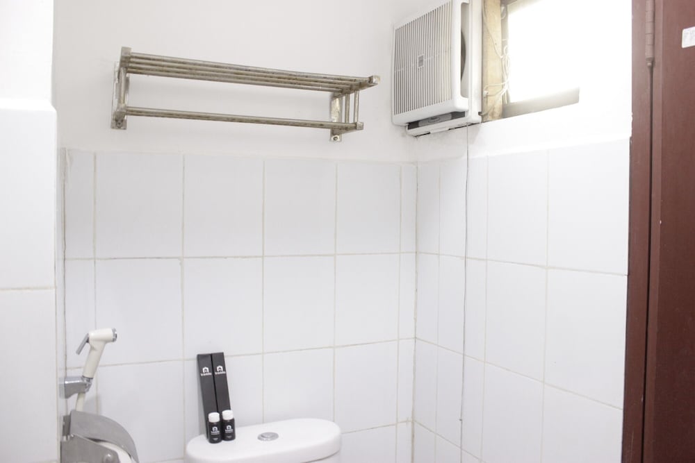 strategic and relaxing 2br at gateway apartment ahmad yani cicadas