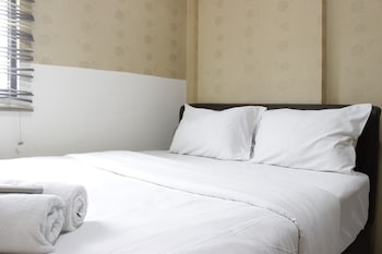 strategic and relaxing 2br at gateway apartment ahmad yani cicadas