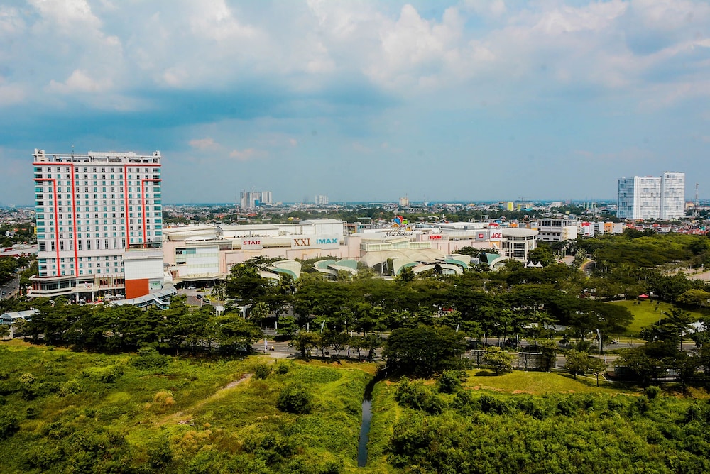 relaxing studio at springlake summarecon bekasi apartment