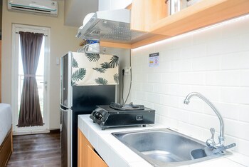 relaxing studio at springlake summarecon bekasi apartment