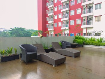warm and nice studio apartment at taman melati margonda