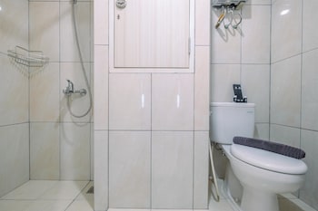 fully furnished with comfy design studio grand kamala lagoon apartment