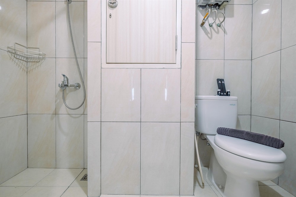 fully furnished with comfy design studio grand kamala lagoon apartment