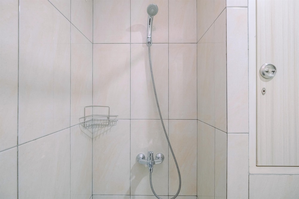 fully furnished with comfy design studio grand kamala lagoon apartment
