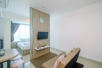 fully furnished with comfy design studio grand kamala lagoon apartment