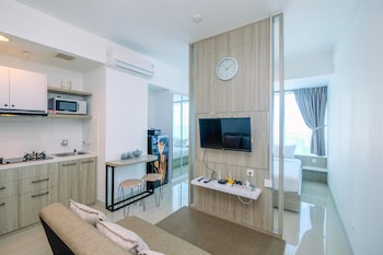 fully furnished with comfy design studio grand kamala lagoon apartment