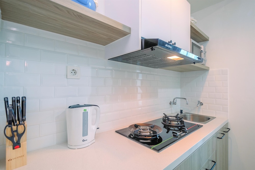 fully furnished with comfy design studio grand kamala lagoon apartment