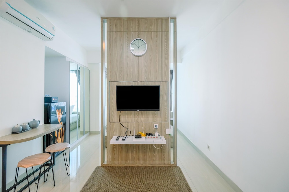 fully furnished with comfy design studio grand kamala lagoon apartment