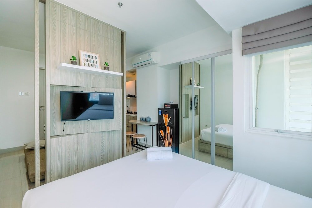 fully furnished with comfy design studio grand kamala lagoon apartment