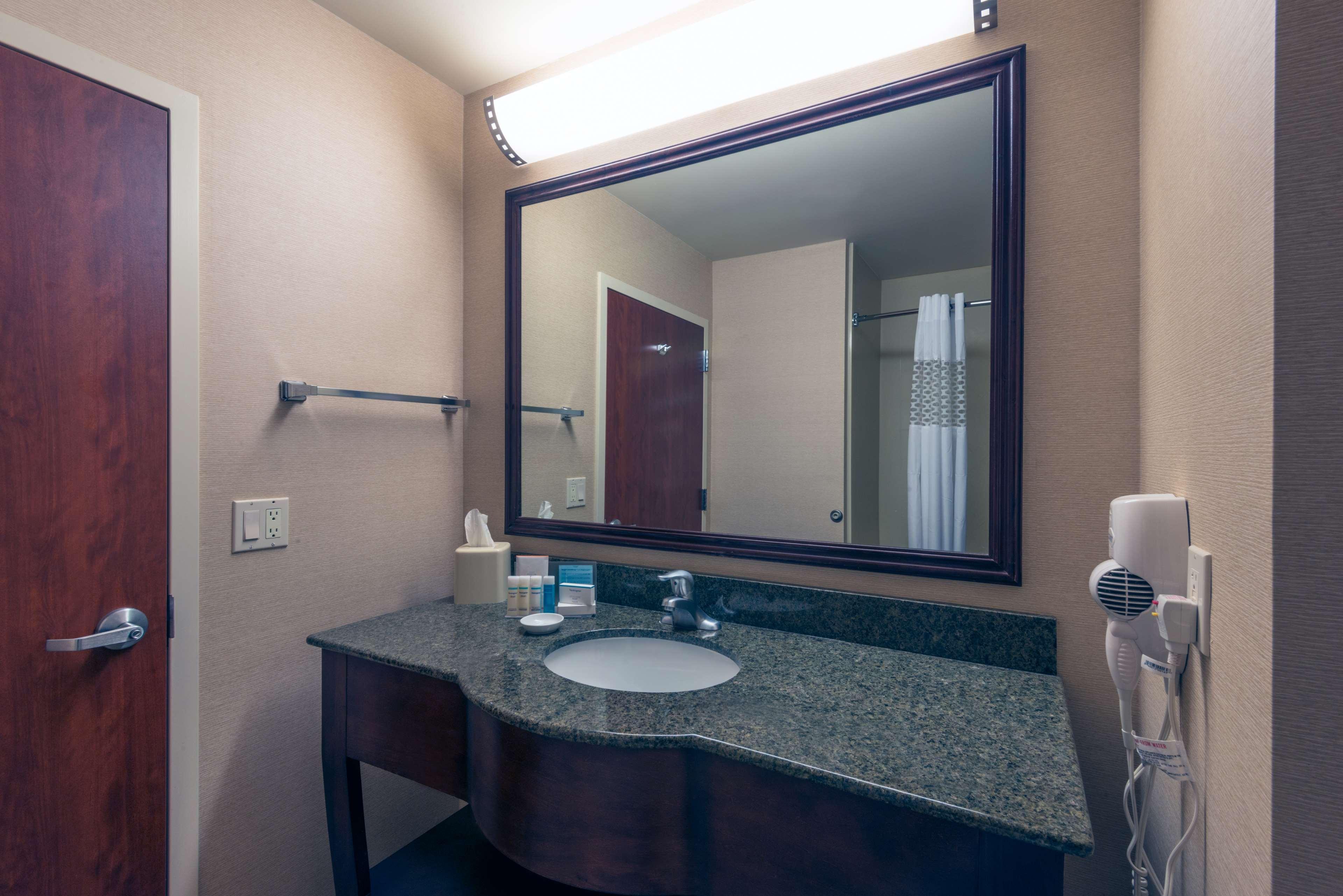 hampton inn and suites colorado springs air force academy