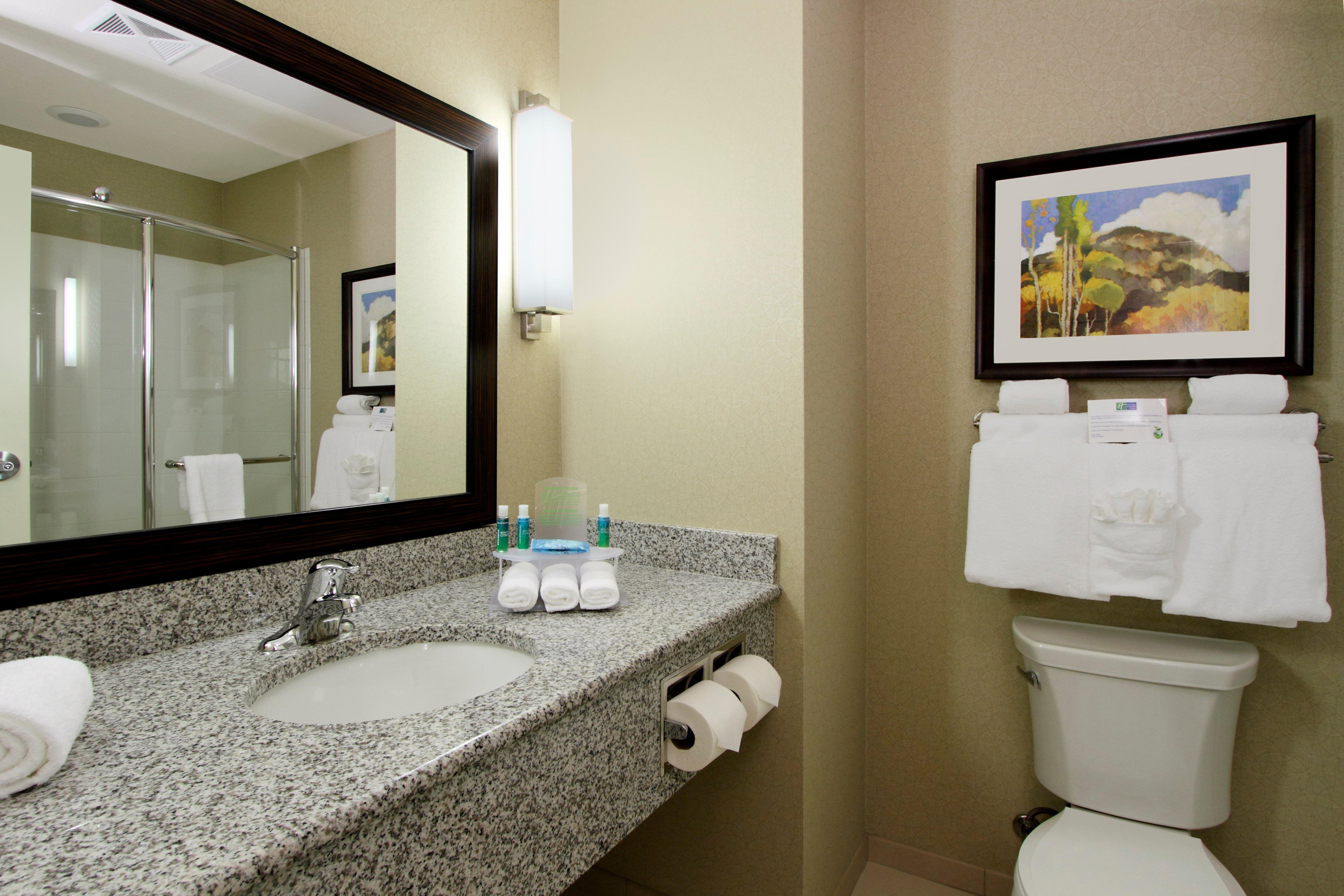 holiday inn express and suites colorado springs fi