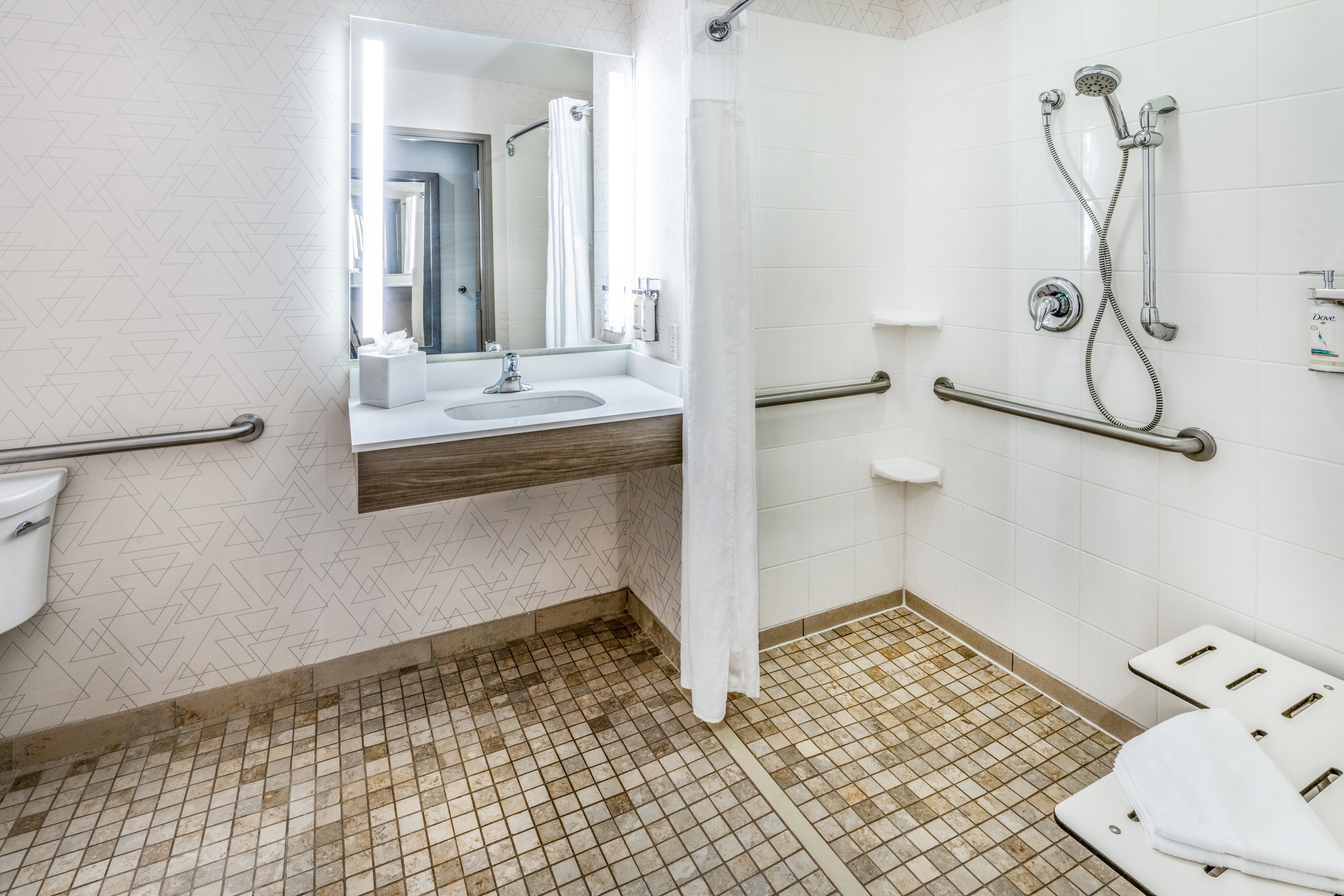 holiday inn express and suites colorado springs fi