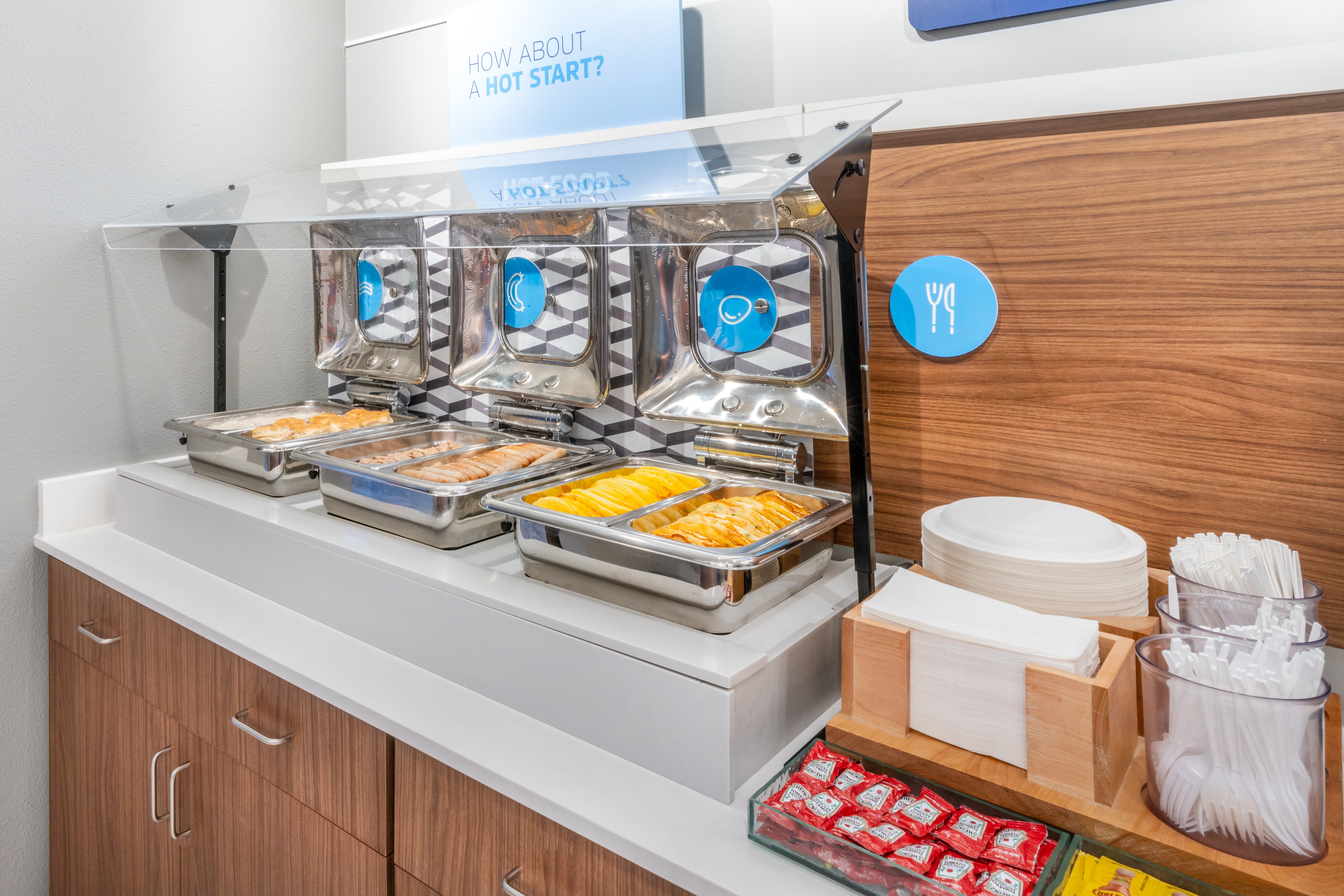 holiday inn express and suites colorado springs fi