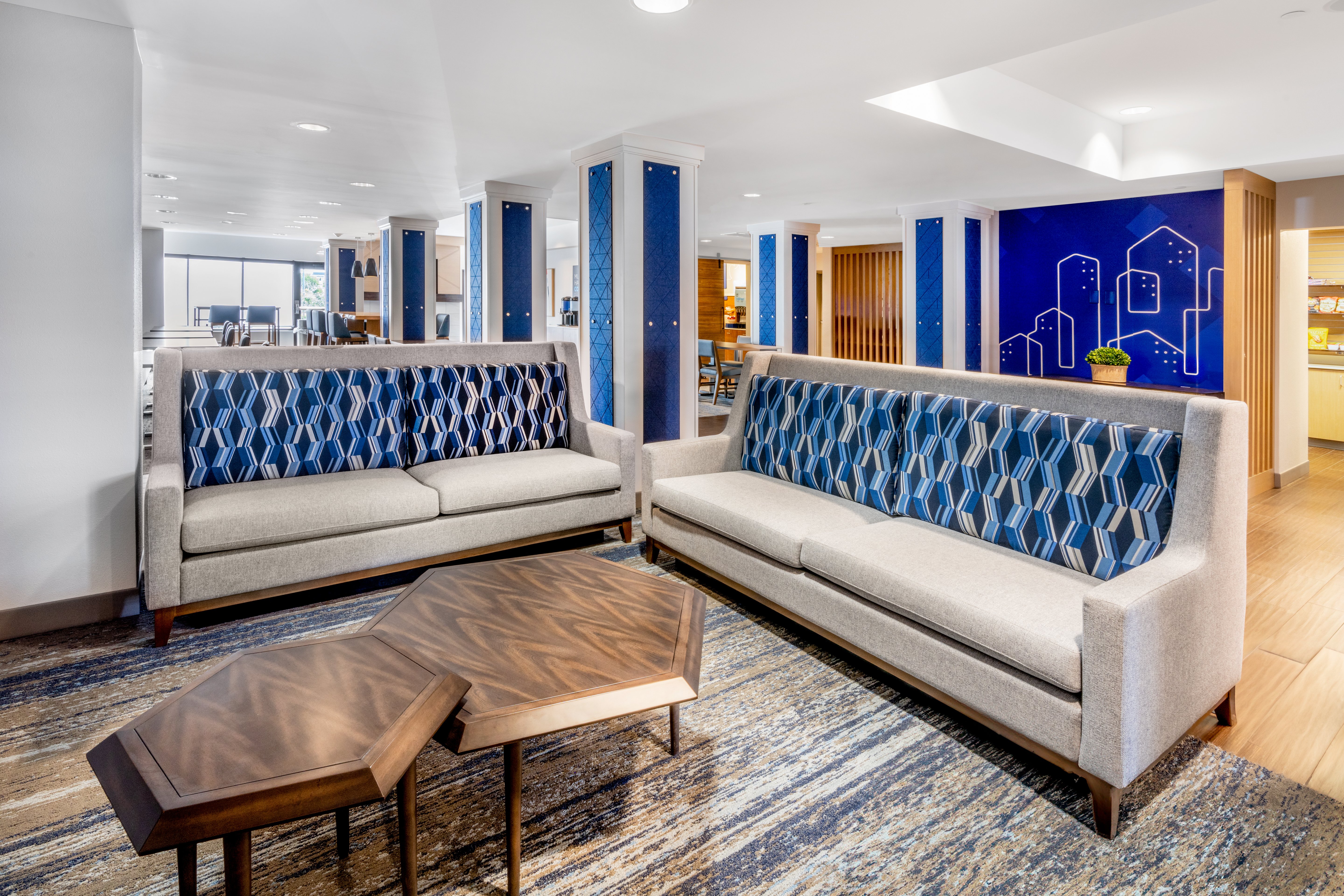 holiday inn express and suites colorado springs fi