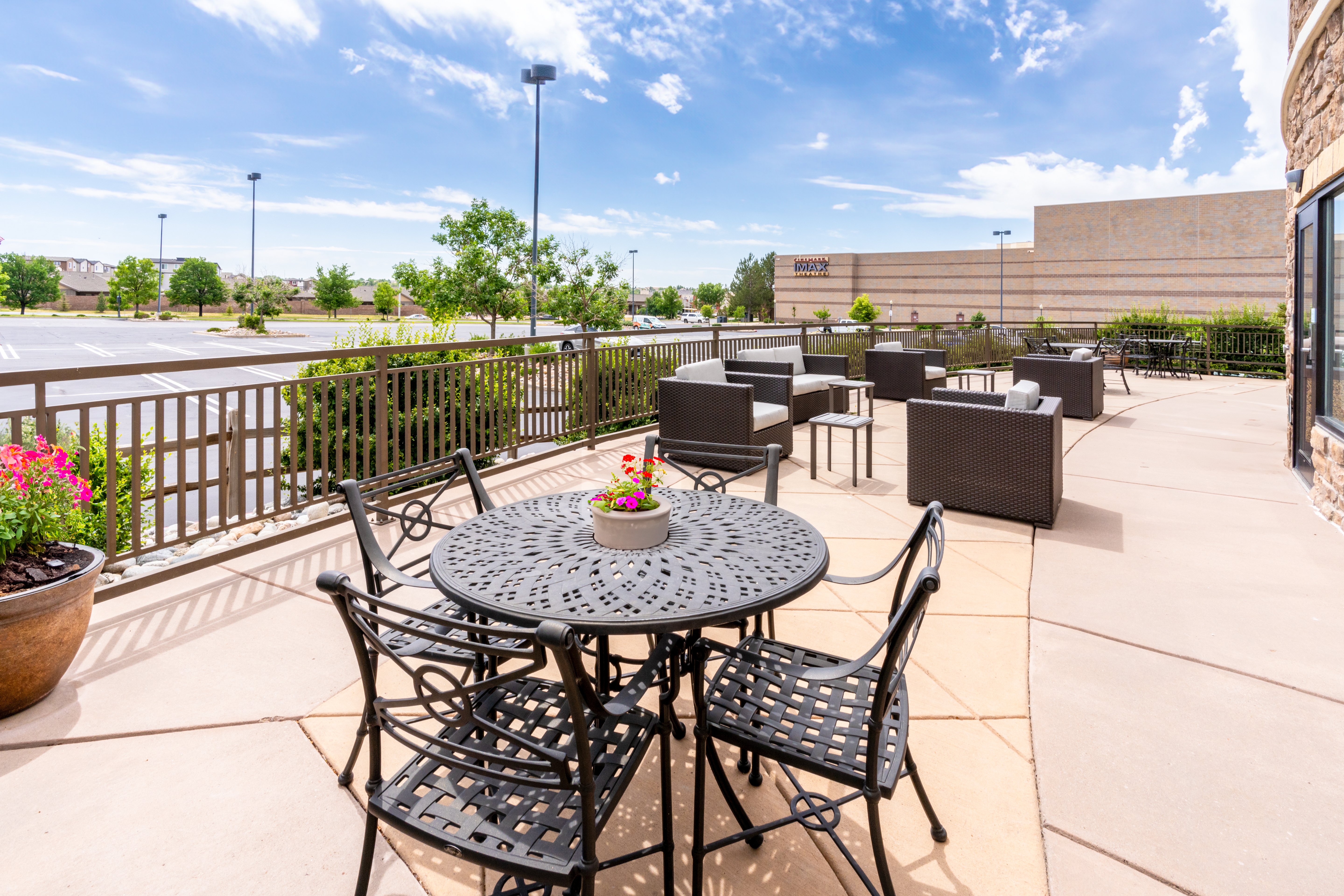 holiday inn express and suites colorado springs fi