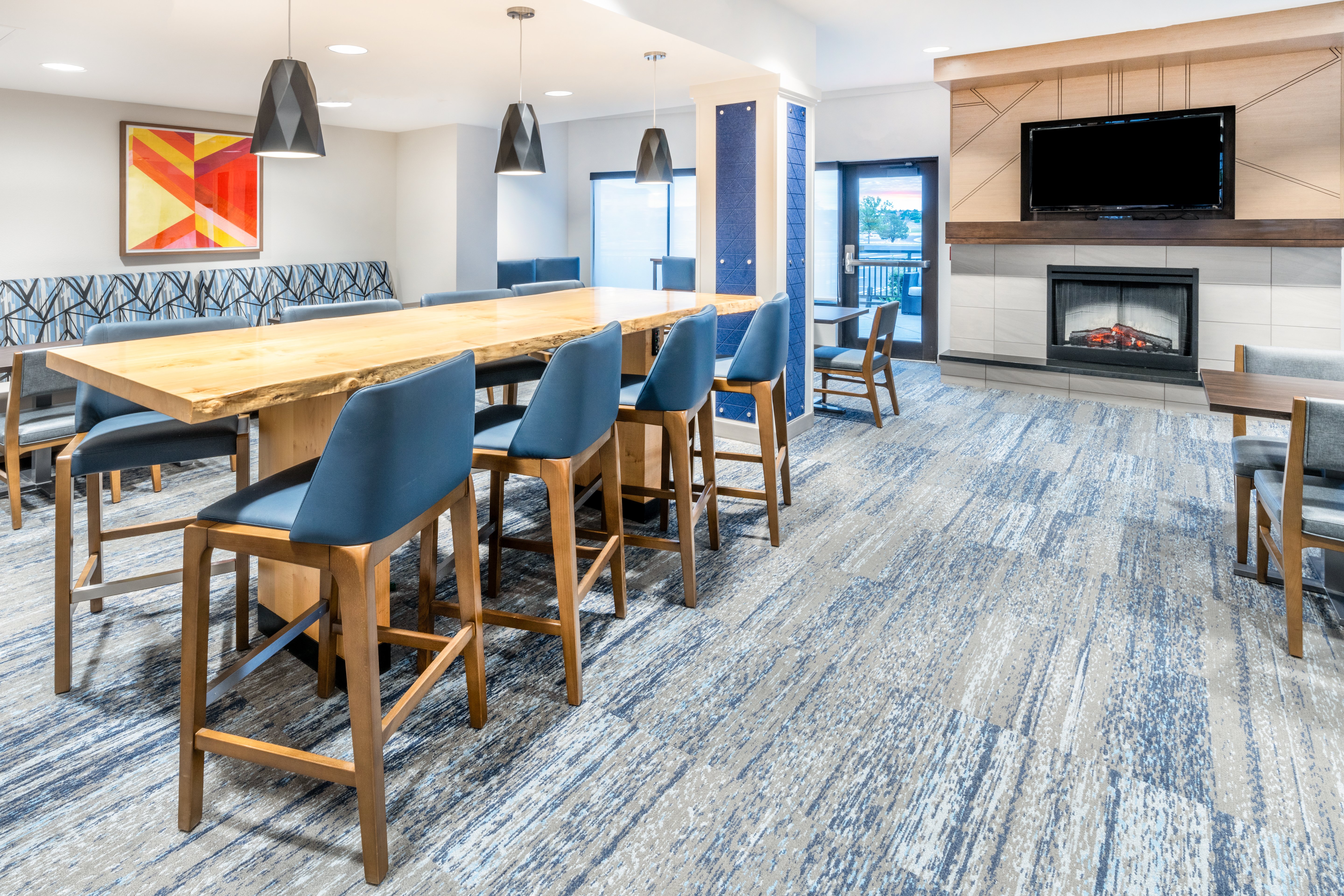 holiday inn express and suites colorado springs fi