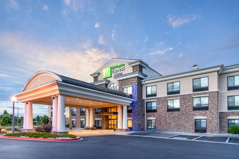 holiday inn express and suites colorado springs fi