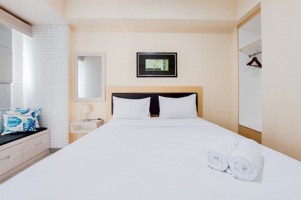 cozy and simply studio apartment at urban heights residences