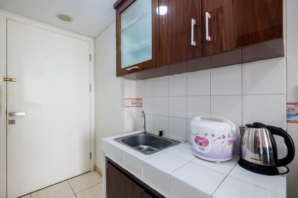 comfortable studio at springlake summarecon bekasi apartment