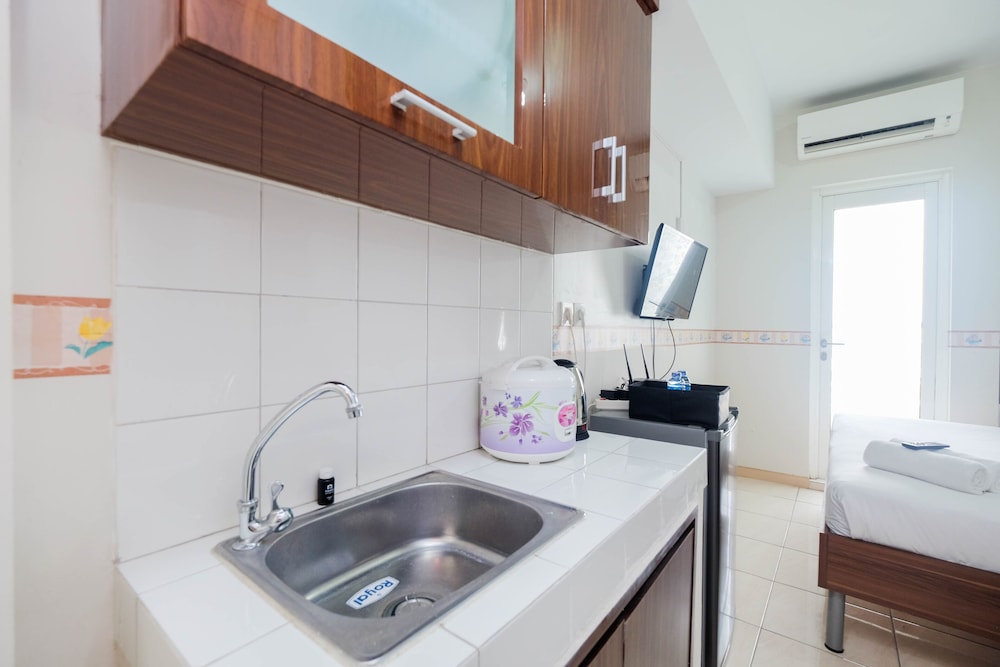 comfortable studio at springlake summarecon bekasi apartment