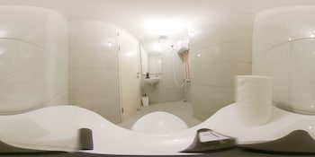 modern luxurious studio room at anderson supermall mansion apartment