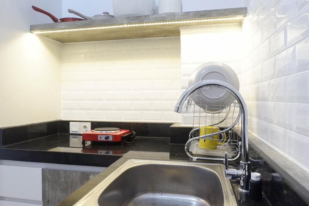 modern luxurious studio room at anderson supermall mansion apartment