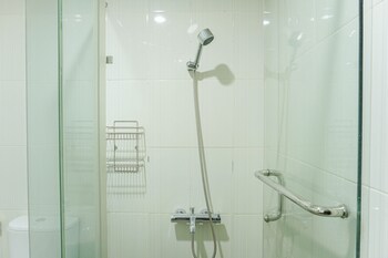 modern style 2br at tamansari semanggi apartment