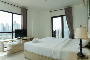 modern style 2br at tamansari semanggi apartment