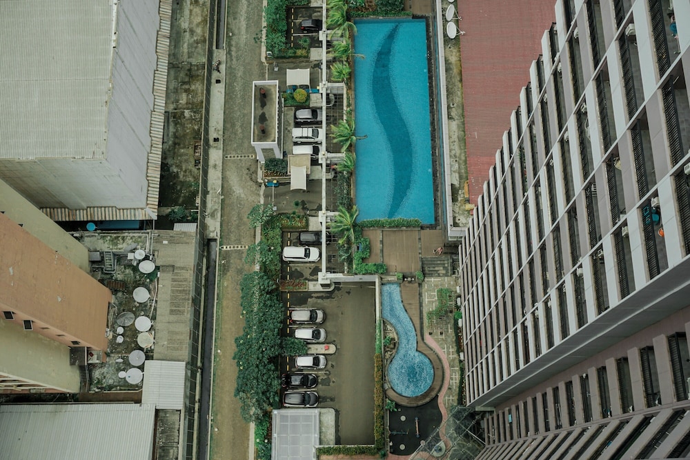 modern style 2br at tamansari semanggi apartment