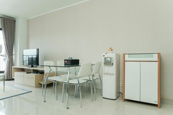 Modern Style 2Br At Tamansari Semanggi Apartment,,0 star