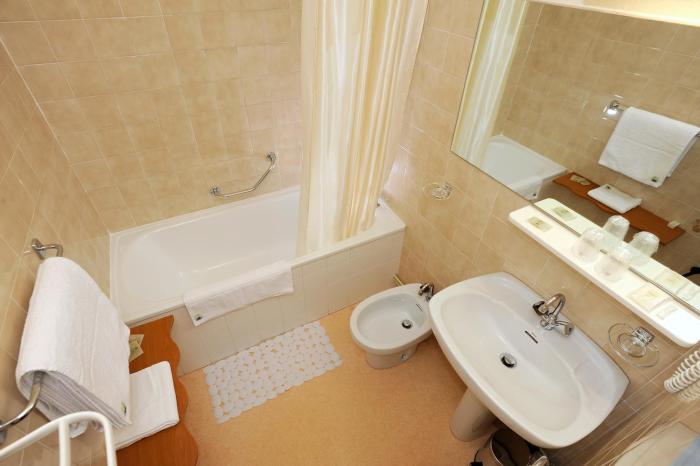 hotel des grands vins