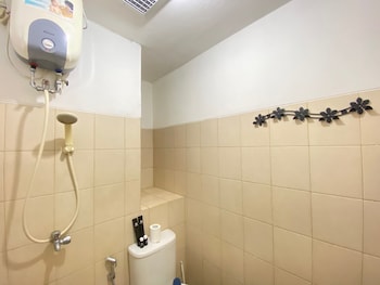 comfy and well appointed 2br at tamansari panoramic apartment