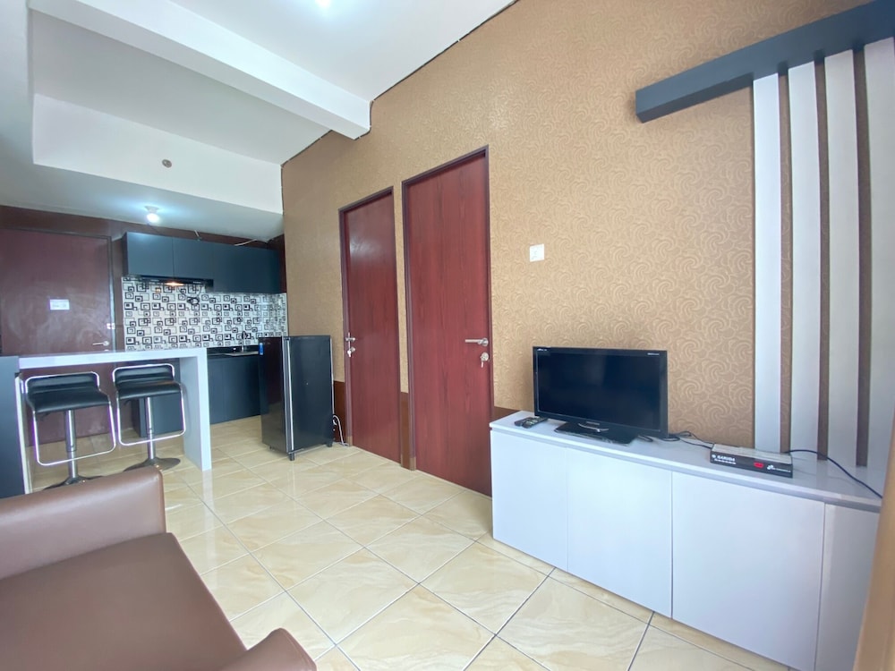 comfy and well appointed 2br at tamansari panoramic apartment