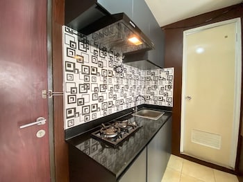 comfy and well appointed 2br at tamansari panoramic apartment