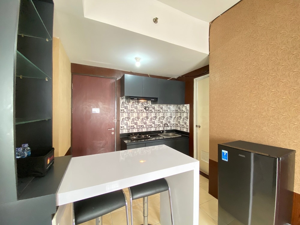 comfy and well appointed 2br at tamansari panoramic apartment