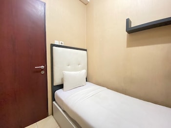 comfy and well appointed 2br at tamansari panoramic apartment