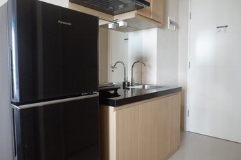 Restful Studio Apartment At Orchard Supermall Mansion,Orchard 6Lt #12 Jl. Raya Lontar,0 star
