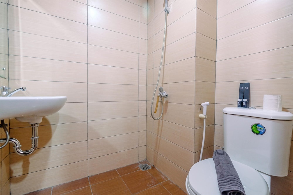 comfort living studio at margonda residence 5 apartment