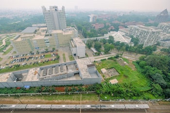 Cozy Stay Studio Apartment At Park View Condominium,Tower 2 Fl18 Unit 03 Jl Mrgonda Ry,0 star