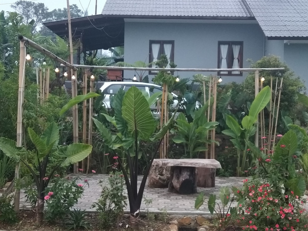 villa bawean terrace cipanas