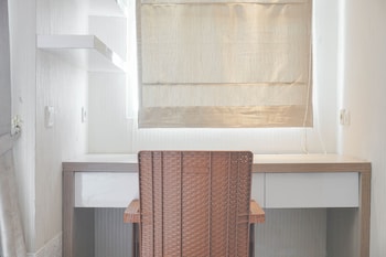 Comfort And Minimalist Studio At Parkland Avenue Apartment,,0 star