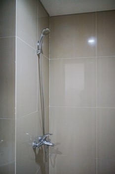 cozy and sweet studio at paramount skyline apartment