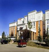 hampton inn and suites by hilton calgary airport