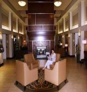 hampton inn and suites by hilton calgary airport