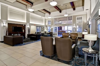 hampton inn and suites by hilton calgary airport