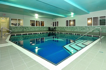 hampton inn and suites by hilton calgary airport