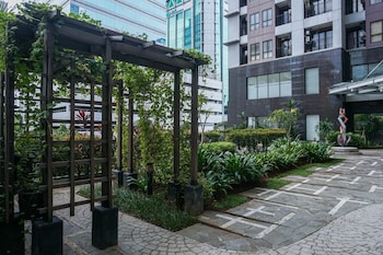 nice and comfort studio at tamansari semanggi apartment