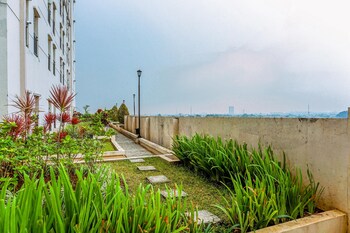 comfortable and simply studio room at margonda residence 5 apartment